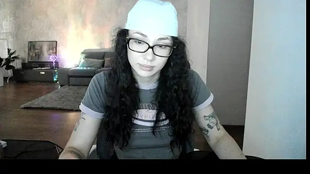 Snapshot of elisskriter chatting on July 23, 2026, 12:14 pm elisskriter online show from July 23, 2026, 12:14 pm