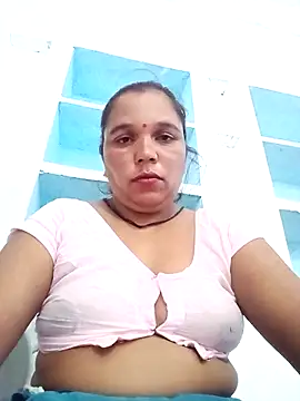 Snapshot of Cute_simmy56 chatting on June 19, 2026, 12:48 am Cute simmy56 online show from June 19, 2026, 12:48 am