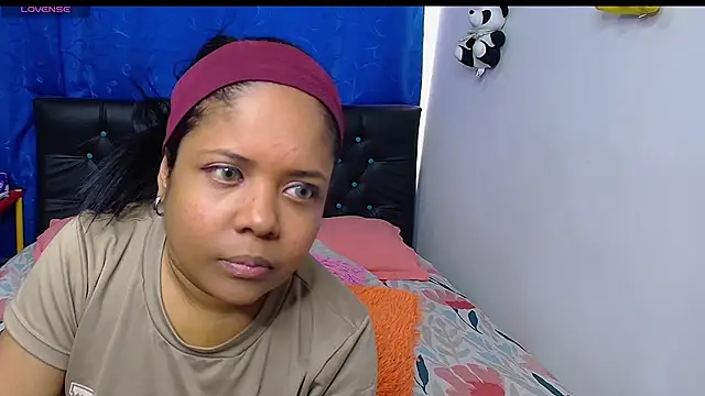 melika sweet4 online show from June 21, 2026, 4:42 pm