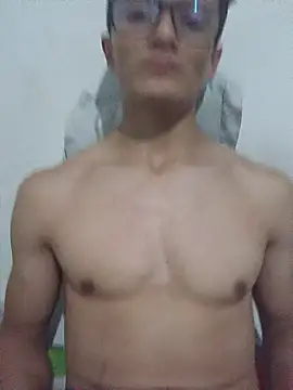 Davitfitnosuke online show from June 14, 2026, 2:24 am