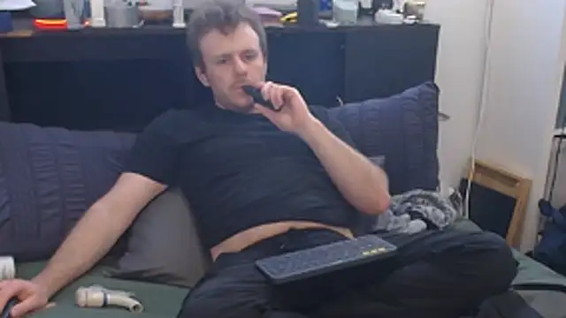 Snapshot of kinkyboipig chatting on July 19, 2026, 7:01 am kinkyboipig online show from July 19, 2026, 7:01 am