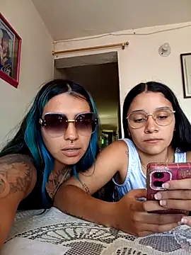 Snapshot of Greicy_and_sky chatting on June 12, 2026, 5:12 pm Greicy and sky online show from June 12, 2026, 5:12 pm