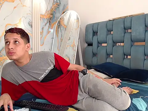 Thick cock guys online show from June 10, 2026, 7:24 pm