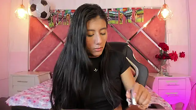 Snapshot of Carla_Alvez chatting on June 20, 2026, 2:42 pm Carla Alvez online show from June 20, 2026, 2:42 pm