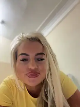 BarbieLeahX online show from June 9, 2026, 11:11 am