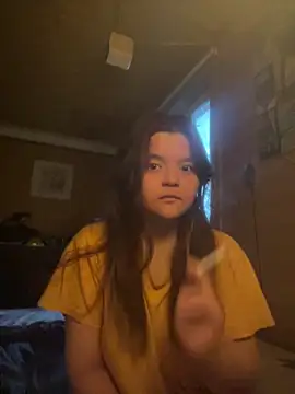 Snapshot of ZeldaSayre_ chatting on June 13, 2026, 12:58 pm ZeldaSayre online show from June 13, 2026, 12:58 pm