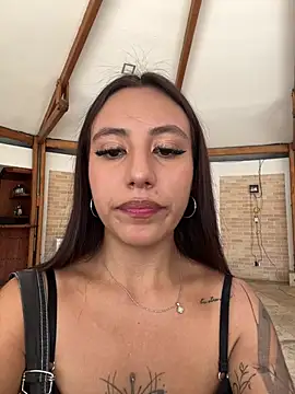 IvyDove online show from June 19, 2026, 4:00 pm