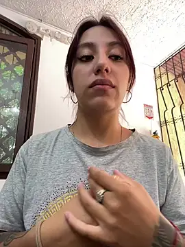 IvyDove online show from June 23, 2026, 4:27 pm