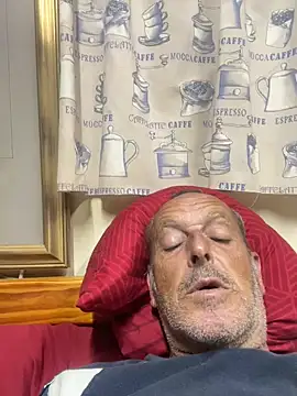 GeldenKuy online show from August 7, 2026, 9:17 pm