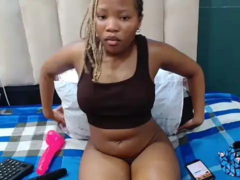 JustKarii online show from June 12, 2026, 12:59 pm