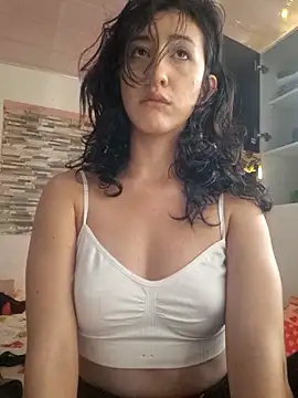 Snapshot of _valerianam chatting on June 21, 2026, 7:16 pm valerianam online show from June 21, 2026, 7:16 pm
