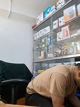 latinsexsteven online show from June 20, 2026, 9:39 pm