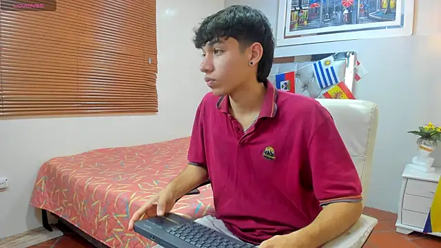 Snapshot of Jake_Falcon chatting on July 17, 2026, 11:28 am Jake Falcon online show from July 17, 2026, 11:28 am