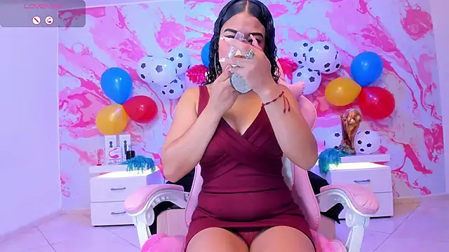 victoria rosee1 online show from July 13, 2026, 4:04 am