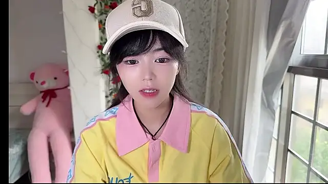 inlkitten online show from July 18, 2026, 3:33 am