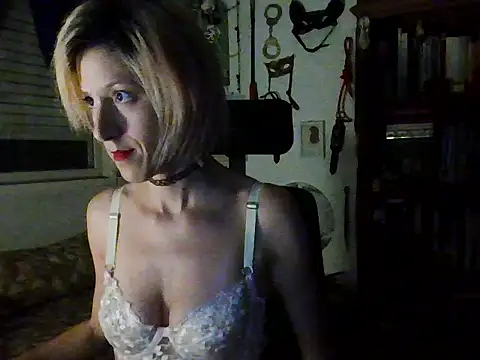 mina here online show from June 16, 2026, 2:03 am