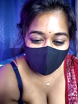 Snapshot of beauty_lisa- chatting on June 16, 2026, 6:43 pm beauty lisa- online show from June 16, 2026, 6:43 pm