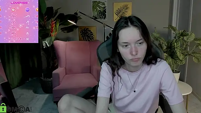 Eva Leeee online show from July 22, 2026, 4:48 am