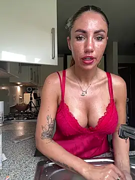 KaceySouthX online show from June 17, 2026, 10:17 am