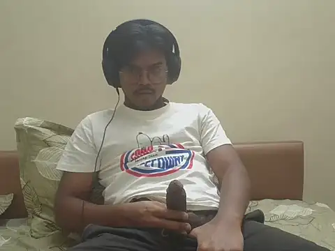shady093 online show from June 22, 2026, 4:37 pm