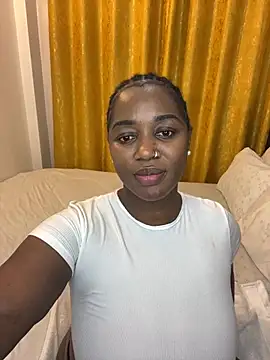 Honeylust26 online show from July 12, 2026, 4:36 am