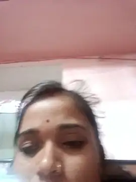 Snapshot of HOranipal57 chatting on June 15, 2026, 9:06 pm HOranipal57 online show from June 15, 2026, 9:06 pm