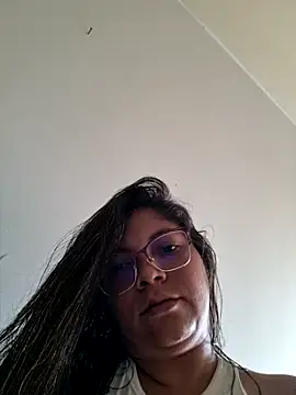 Snapshot of Dina_Phone chatting on June 12, 2026, 6:18 pm Dina Phone online show from June 12, 2026, 6:18 pm