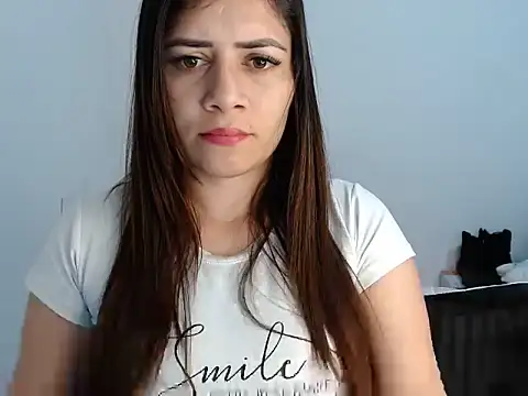 Luna zoe online show from July 1, 2026, 9:58 pm