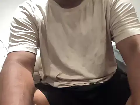 bobgot17cm online show from June 21, 2026, 9:06 pm