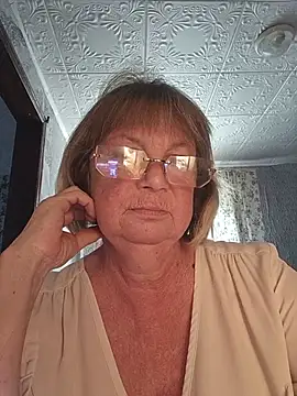 MilashkaCutie50 online show from June 19, 2026, 3:11 am