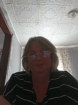 MilashkaCutie50 online show from July 7, 2026, 6:47 am