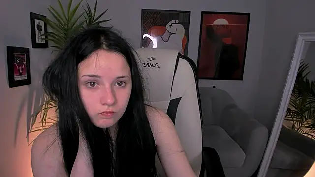 Snapshot of AmeliaRiviera chatting on July 6, 2026, 6:43 am AmeliaRiviera online show from July 6, 2026, 6:43 am