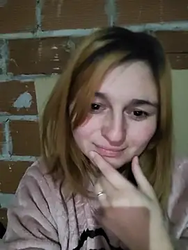 Snapshot of marulimary chatting on July 14, 2026, 12:13 am marulimary online show from July 14, 2026, 12:13 am