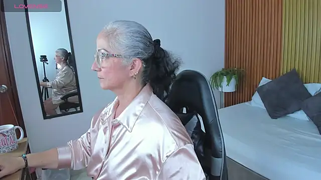 Snapshot of catalina_villan chatting on June 25, 2026, 6:45 pm catalina villan online show from June 25, 2026, 6:45 pm