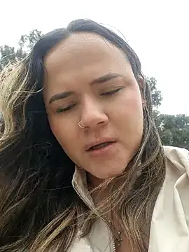 Mandy-moore28 online show from July 4, 2026, 5:30 pm