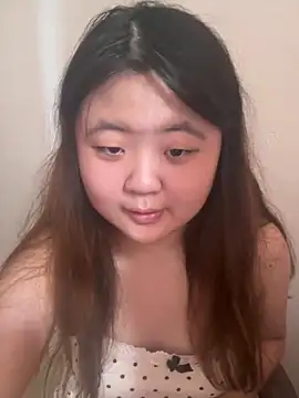 Snapshot of Azz_PinkLady chatting on June 15, 2026, 2:25 am Azz PinkLady online show from June 15, 2026, 2:25 am
