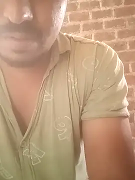 Smitmoder302 online show from June 17, 2026, 7:11 am