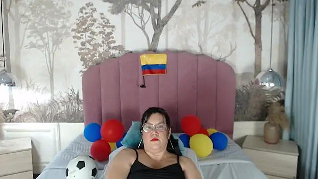 Snapshot of Sallydickinson chatting on July 2, 2026, 3:40 pm Sallydickinson online show from July 2, 2026, 3:40 pm