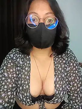 hottydisha online show from July 8, 2026, 4:22 pm