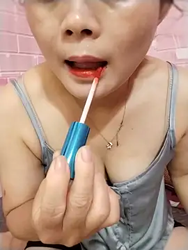 Lyh sexy online show from July 10, 2026, 4:50 am