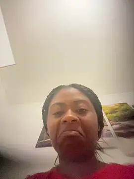 Snapshot of la_manzana chatting on June 20, 2026, 8:55 pm la manzana online show from June 20, 2026, 8:55 pm