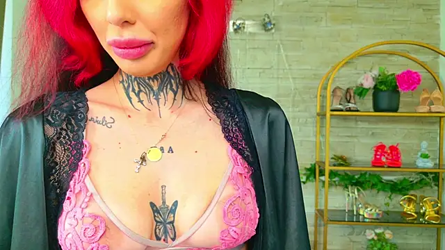 CassyFoxyy online show from August 3, 2026, 9:04 am