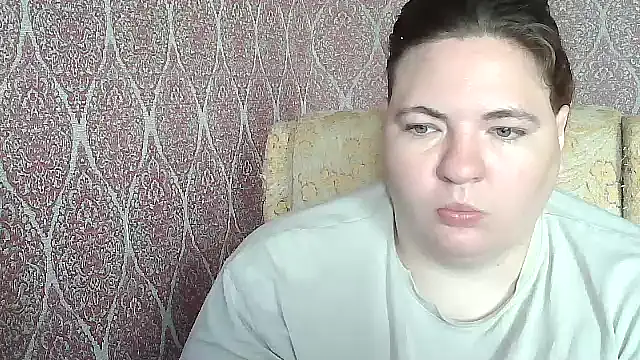 LizaDixon online show from July 17, 2026, 7:48 am
