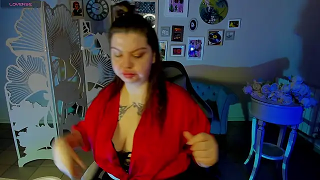 Alice Moorr online show from June 22, 2026, 5:37 am