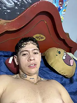 Snapshot of ColombianSexyCouple_ chatting on June 24, 2026, 7:51 am ColombianSexyCouple online show from June 24, 2026, 7:51 am