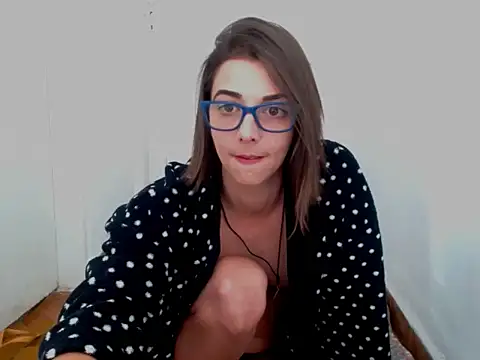 Rafaelatuy online show from June 17, 2026, 5:14 pm