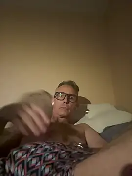 messburnell21 online show from July 28, 2026, 6:09 am