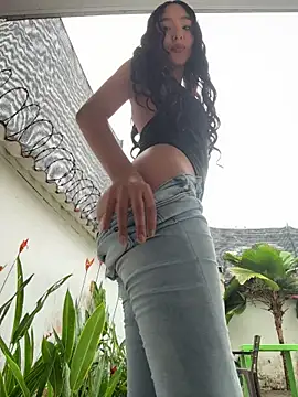 sofi-jimenez online show from July 19, 2026, 11:47 am