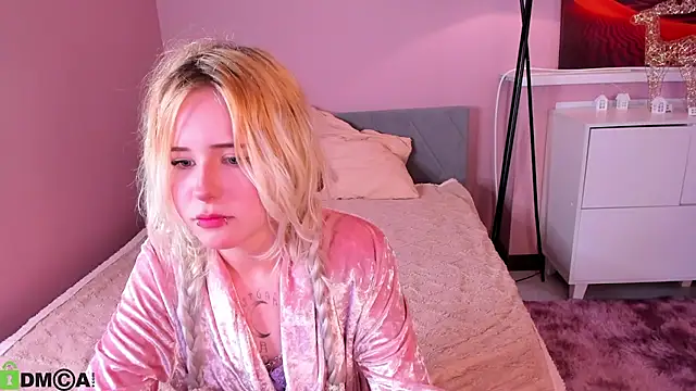 Snapshot of kikipeach chatting on June 24, 2026, 12:26 pm kikipeach online show from June 24, 2026, 12:26 pm