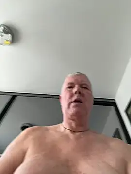 Snapshot of cumboy chatting on January 6, 2025, 2:03 pm cumboy online show from January 6, 2025, 2:03 pm